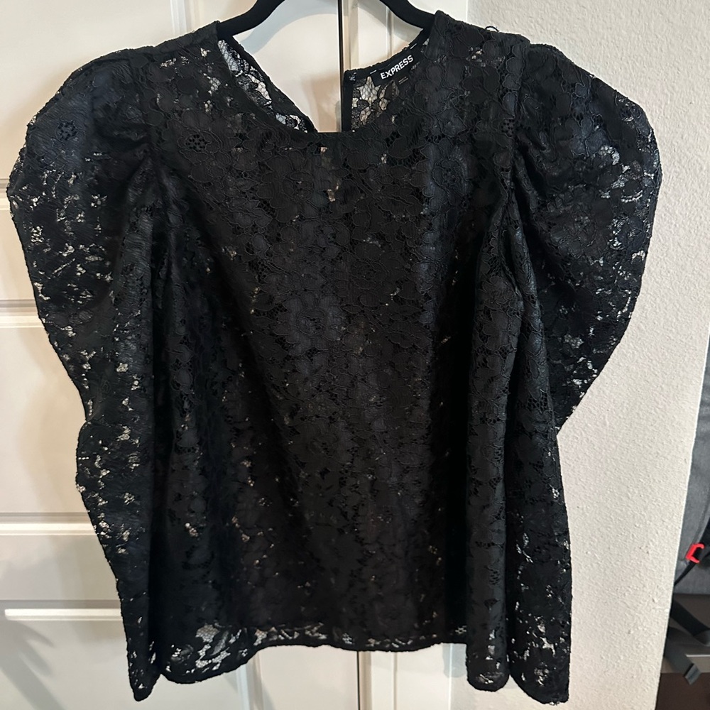 Express back and floral puff sleeved shirt, size m, very good used condition